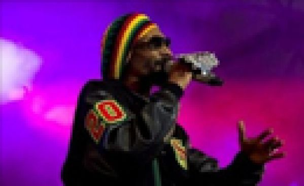 Snoop Dogg change de nom pour Snoop Lion!