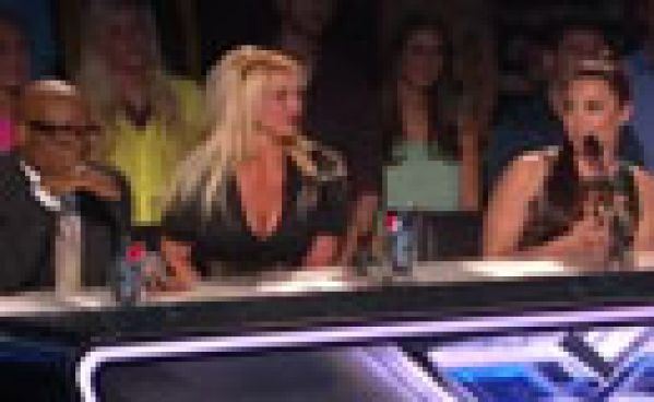X Factor USA 2012 : Clash entre Demi Lovato et L.A. Reid en direct