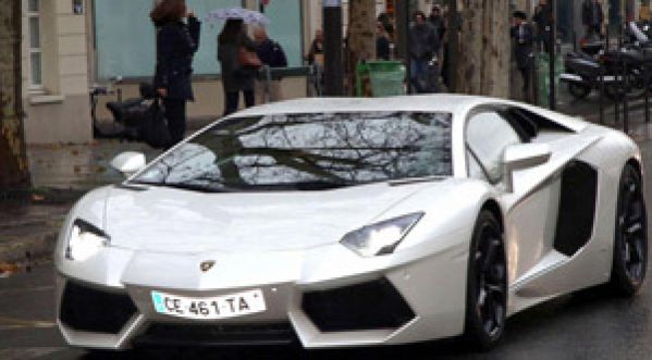 Chris Brown : crash avec sa Lamborghini après sa soirée au Sete