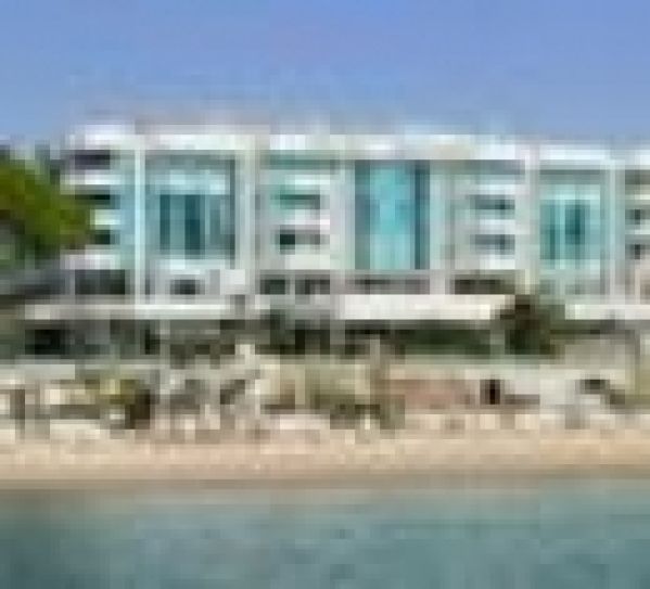 Le Palais St?phanie devient JW Marriott Hotel Cannes