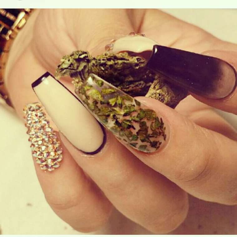 alleycatjewelry-weed-nail-art-manucure-h