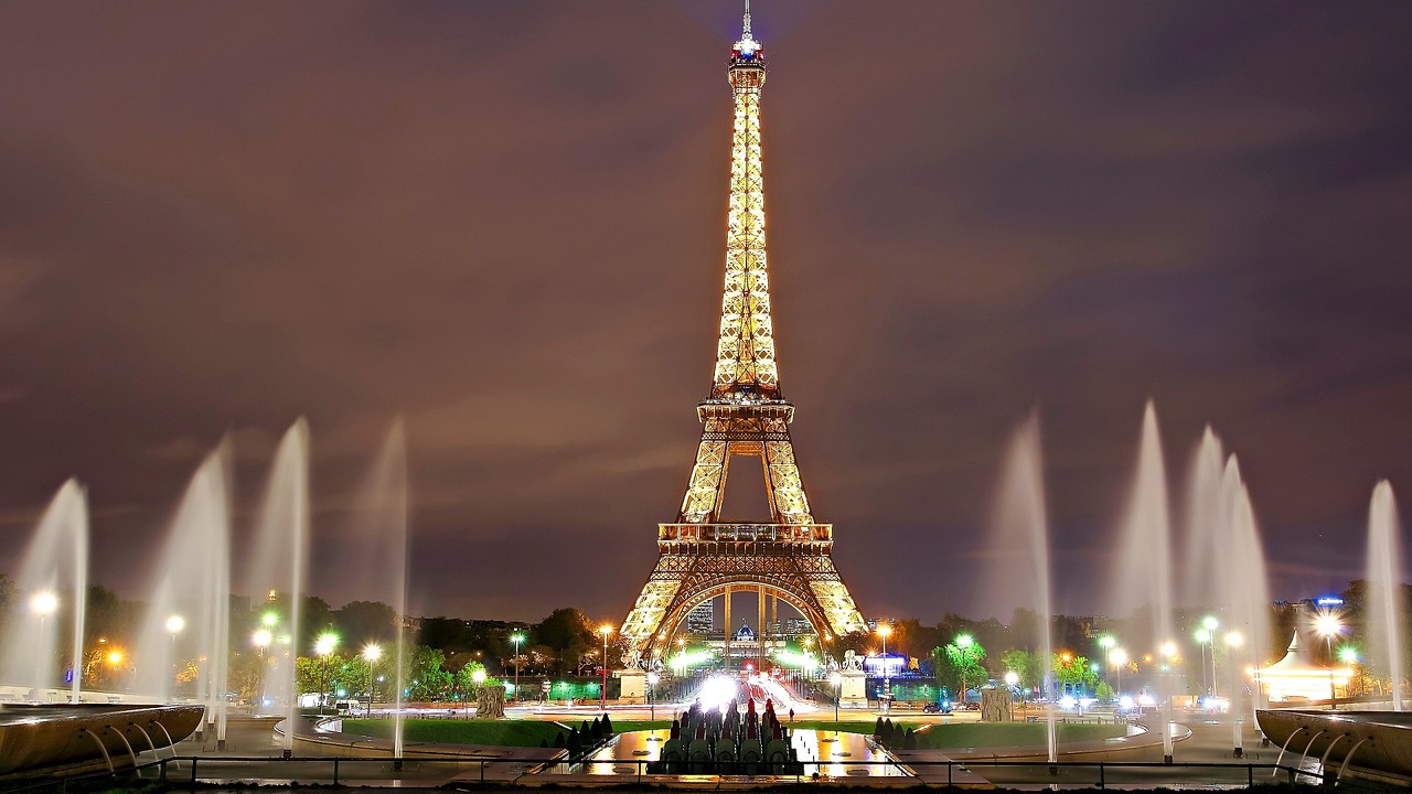 pourquoi une tour eiffel