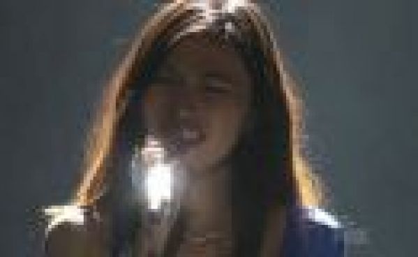 Jessica Sanchez peut assurer la relève de Whitney Houston !