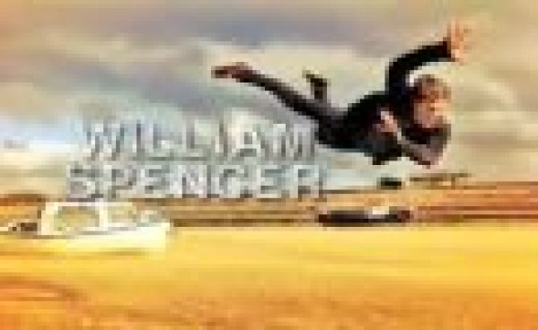 William Spencer : parkour et skate en même temps !