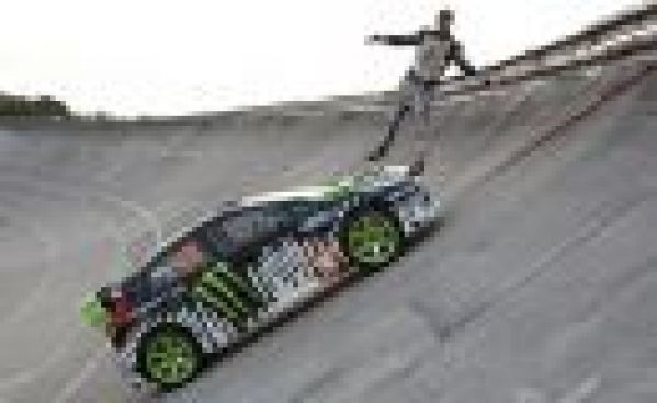 Nouveau Gymkhana : Ken Block revient en miniature !