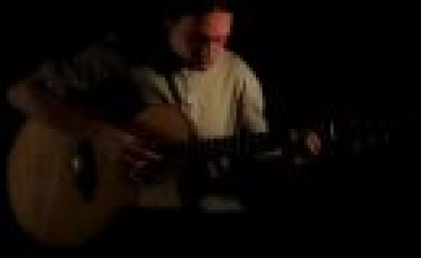 Reprise acoustique exceptionnelle de Mike Dawes !