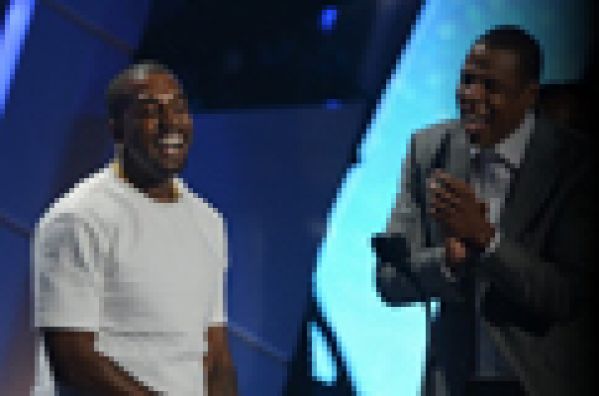 Jay-Z interrompt Kanye West sur scène aux BET Awards