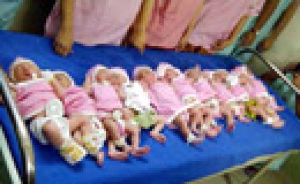 Une Indienne aurait accouché de 11 bébés !