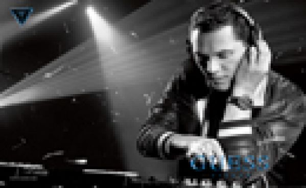 Tiësto, nouvelle collaboration avec Guess