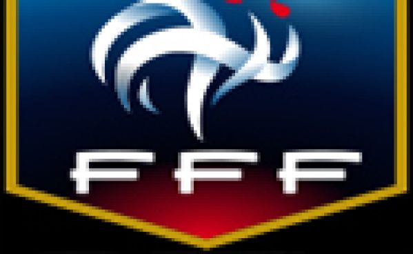 Clash devant le siège de la Fédération française de football