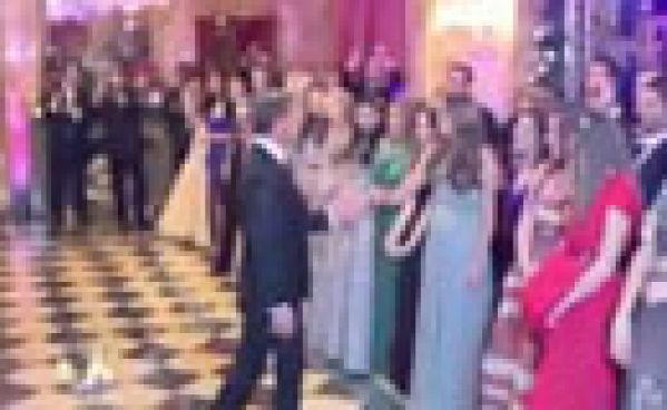 Sylvester Stallone ouvre le Bal des débutantes de Paris