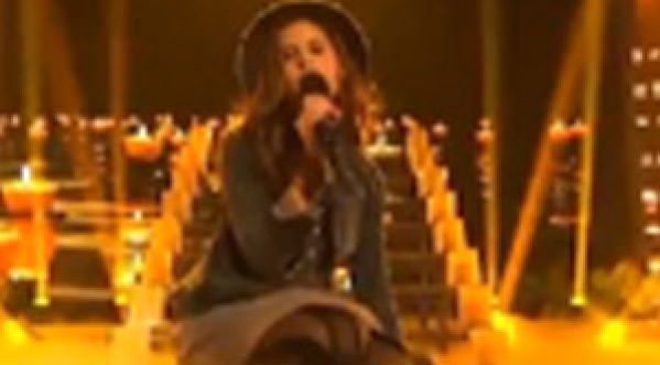 X-Factor USA: Elle surprend le jury avec sa reprise de Rolling in the Deep d’Adele