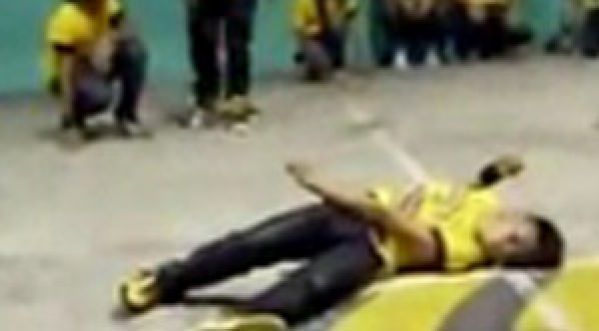 Un danseur chute et se retrouve paralysé