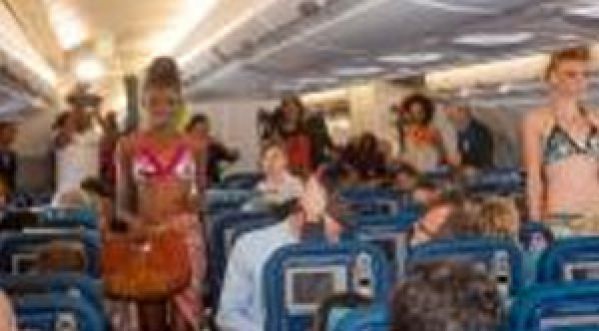 Air Caraïbes Fashion Week : le défilé de mode dans un avion !