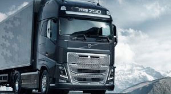 Camion VOLVO: Nouveau freinage d’urgence !