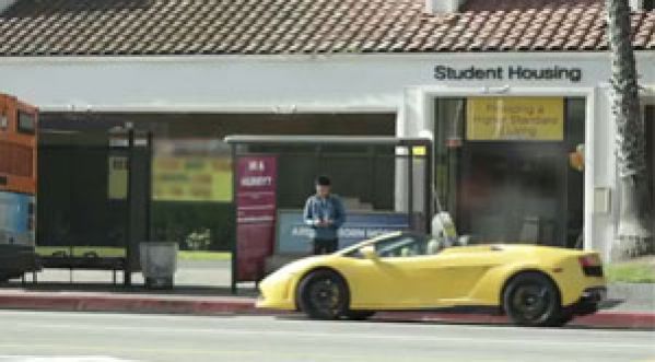 Meilleur arrêt de bus – EVER!