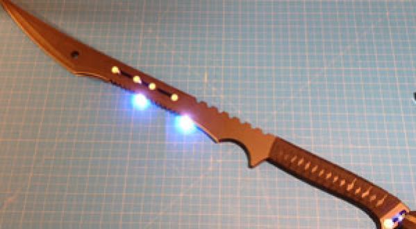 Cet homme a fabriqué le SABRE TASER.