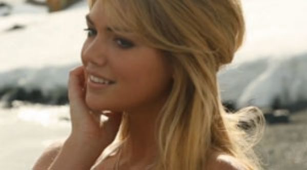 Jake, 17 ans, invite Kate Upton à son bal de fin d’année !
