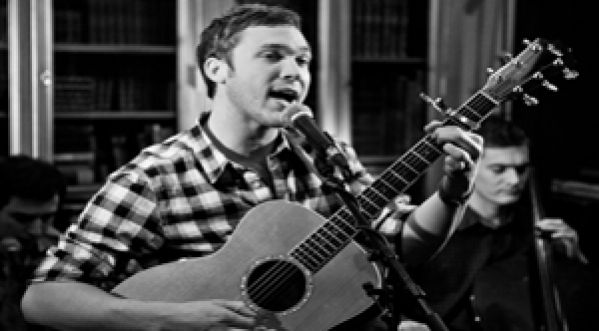 Phillip Phillips reprend Thriller de Michael Jackson