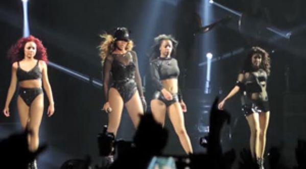 Beyonce offre une soirée coûteuse à son équipe