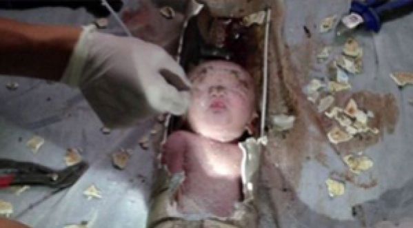 Un bébé retrouvé dans des tuyaux d’évacuation en Chine !
