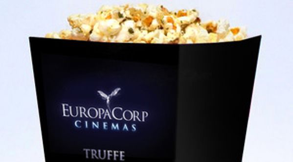 LUC BESSON OUVRE DES CINEMAS « FIRST » A AEROVILLE