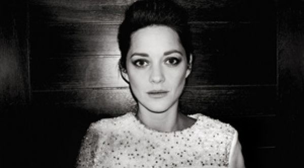 LE PETIT JOURNAL REVIENT SUR LA BOURDE DE MARION COTILLARD