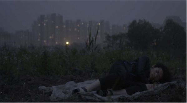 Sebastien Schuller, le clip Black Light