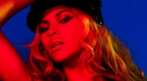 Beyoncé se découvre pour un calendrier