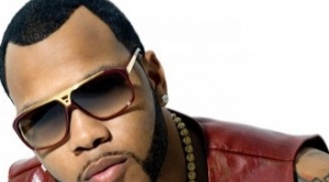 Flo Rida a peur de Rihanna !