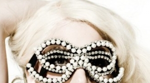 Lady Gaga : ses fans harcèlent K.Osbourne