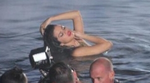 Selena Gomez : en topless