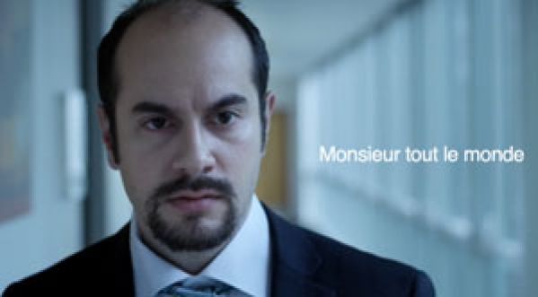 Kyan Khojandi: Bref, c’est un peu sinistre !