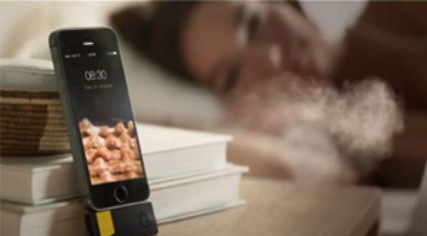 Le nouvel accessoire pour téléphone vous réveille avec une odeur de bacon !