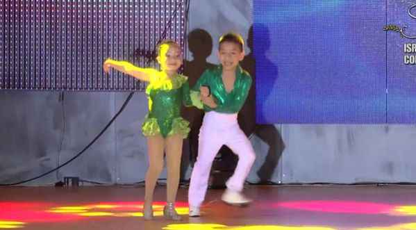 A 7 ans, ils dansent la salsa comme des pros !