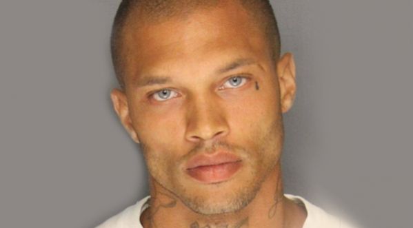 La photo d’un gangster en Californie séduit la gent féminine sur Facebook !