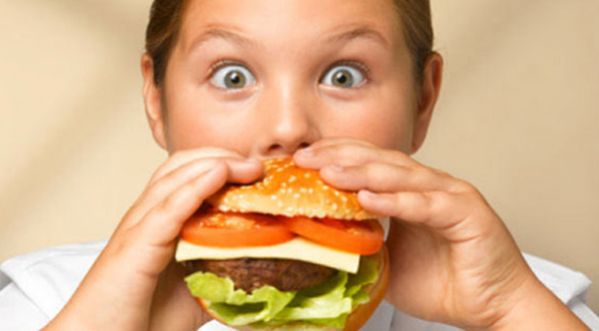 « Votre enfant vaut de l’or » : la campagne contre l’obésité à Dubaï