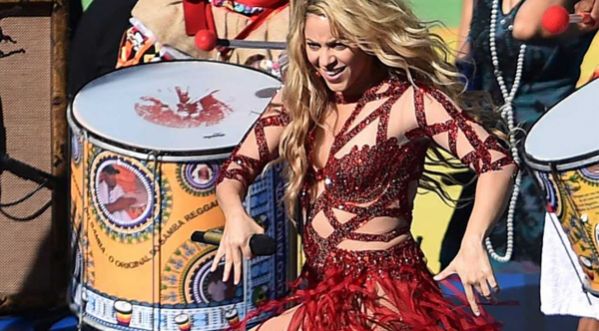 La performance sexy de Shakira pour la cérémonie de clôture du Mondial !
