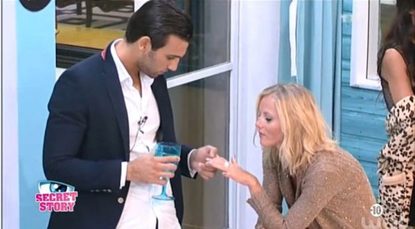 Secret Story 8 : Le premier vrai couple se forme dans la maison ?