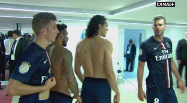 Le coup de boule de Brandao contre Thiago Motta