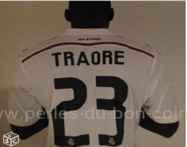 Elle vend un maillot de foot de son ex pour se venger !