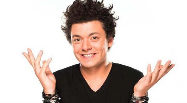 Kev Adams pris pour cible par les internautes après son passage dans « On n’est pas couché »