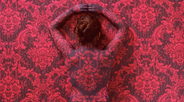 L’art de se fondre dans le décor selon Cecilia Paredes