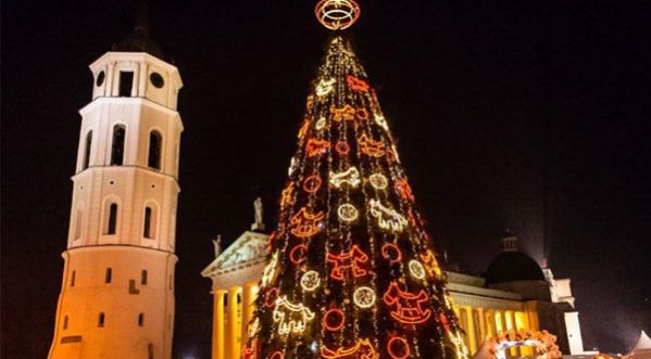 Découvrez les plus beaux sapins de Noël du monde !