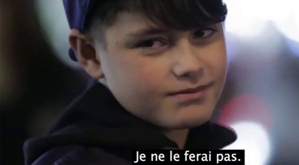 En vidéo, découvrez les réactions touchantes de ces petits garçons qui refusent de frapper une fille !