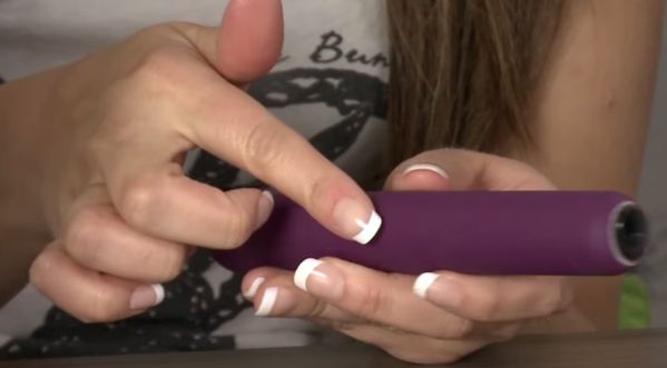 Nouveauté ! Vous aimez les Selfies ? Optez pour le vibro avec caméra à l’extrémité !!