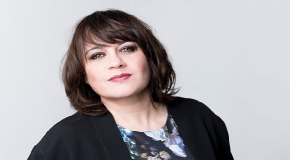 Lisa Angell : le clip de “N’Oubliez Pas”, chanson française de l’Eurovision 2015