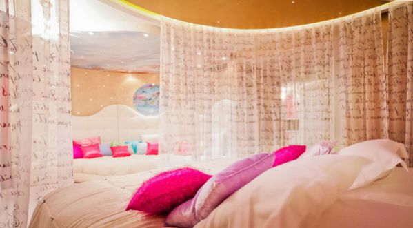 Bal masqué au Seven Hotel, le 14 Juillet!