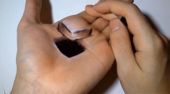 Une illusion d’optique bluffante dans la paume de sa main !
