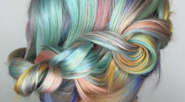 Tendance : Les cheveux macaron !